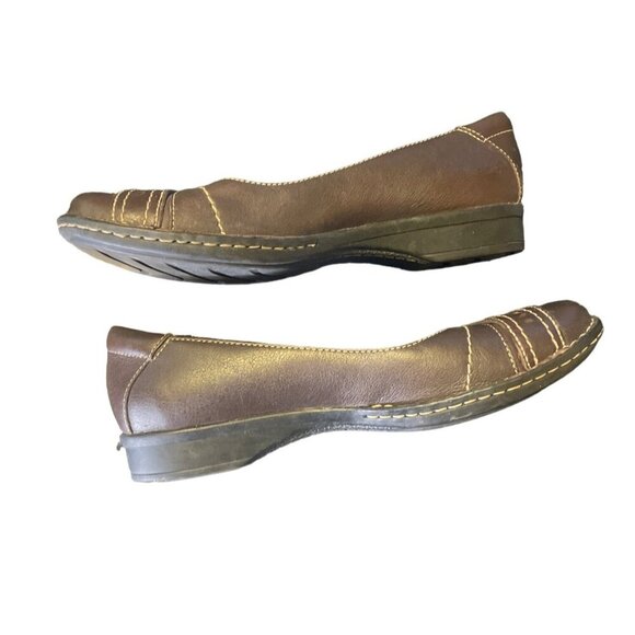 Clarks Collection Brown Leather Slip On Round Toe Shes Sz 7.5 - Picture 5 of 9